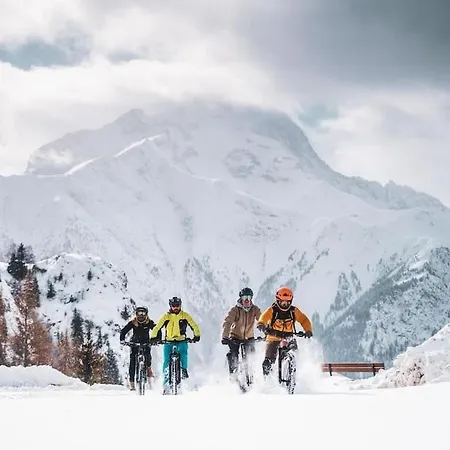 Les 2 Alpes - Pied Des Pistes - Plein Centre De La Station Au Calme 莱德萨阿尔卑斯